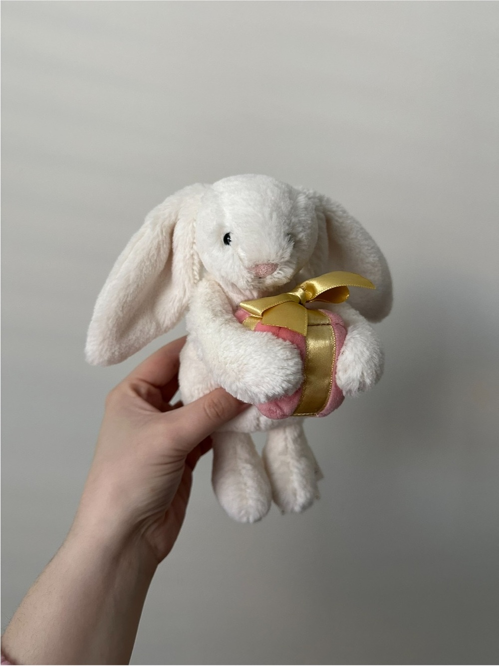 Jellycat Bashful Cream Bunny with Present